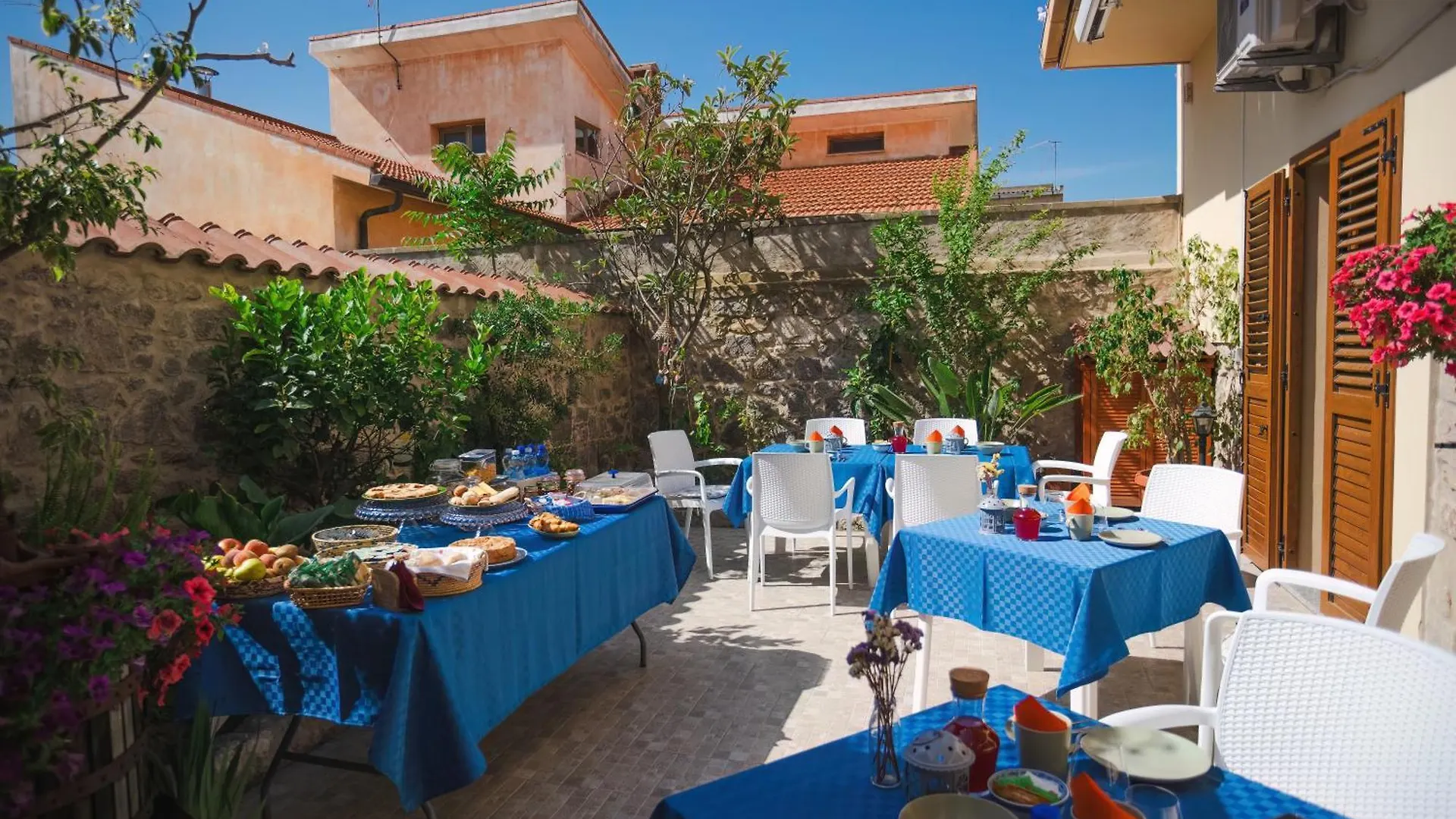 B&B L'Albero Dei Limoni Portoscuso 0*,  Italy