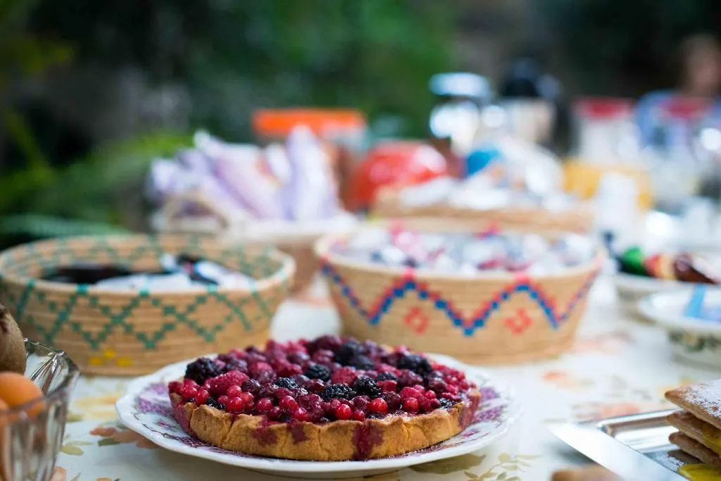B&B L'Albero Dei Limoni Portoscuso 0*,  Italia